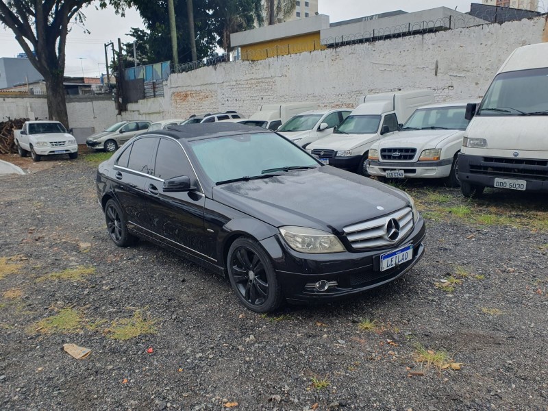 Mercedes-Benz C 200 K 2009/2010 – Preta – Gasolina – Funcionando