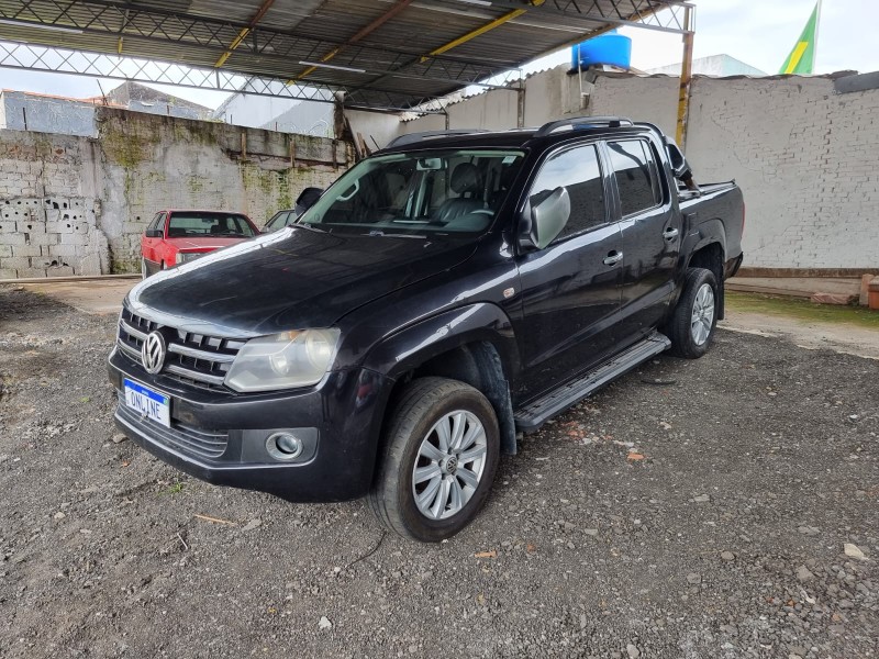 Volkswagen Amarok CD 4x4 SE 2.0 TDI Diesel 2013/2014 – Preta – Funcionando