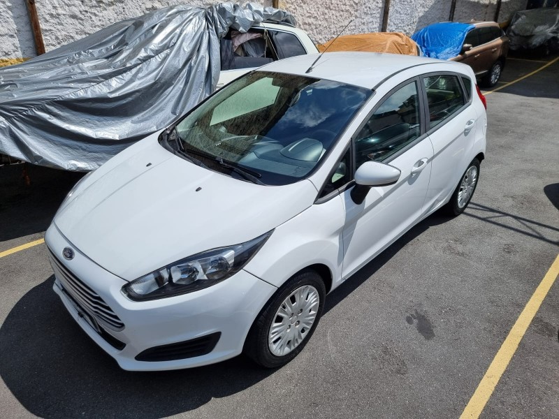 Ford Fiesta 1.5 16V Flex Mecânico 2014 – Branca - Funcionando