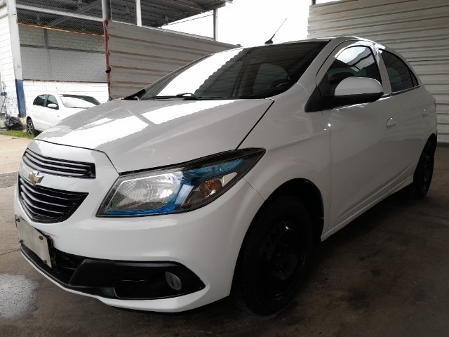 Chevrolet Onix Hatch LT 1.4 8V FlexPower 2016 - Funcionando