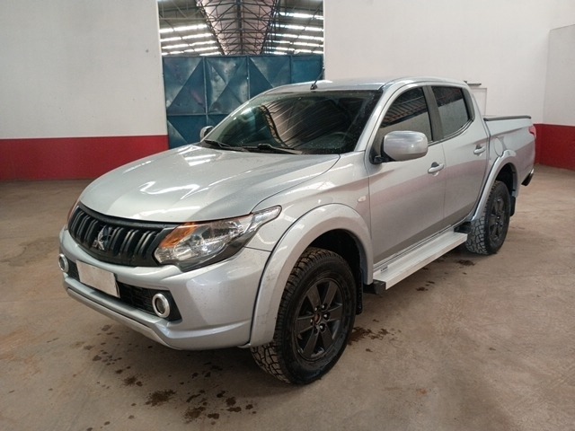 Mitsubishi L200 Triton Sport GL 2.4 Turbo Diesel 4x4 - Funcionando
